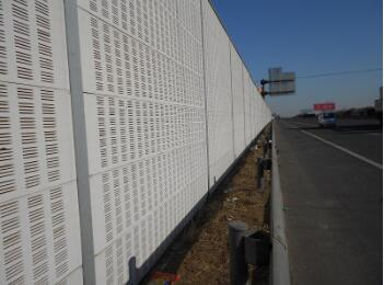 輕質(zhì)高強(qiáng)水泥聲屏障