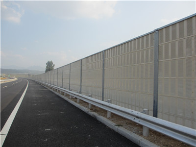 <a href=http://m.zrzx8.net/news_article?news_id=123>隔聲屏障</a>